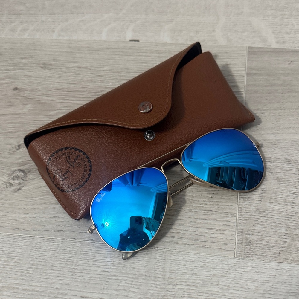 Ray-Ban Blue Aviator Sunglasses with Brown Case